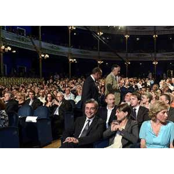 Debora Serracchiani (Presidente Friuli Venezia Giulia) e Francesco Peroni (assessore regionale Finanze) durante la serata “I nostri angeli”. (Trieste 03/07/13)