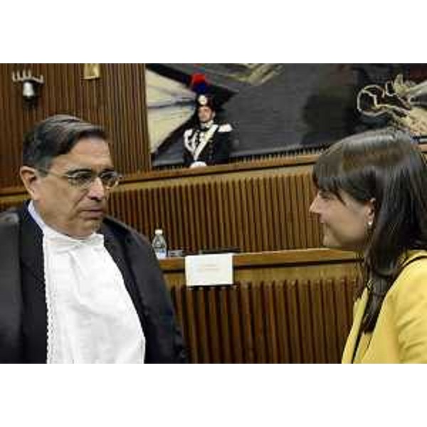 Debora Serracchiani (Presidente Friuli Venezia Giulia) con Maurizio Zappatori (Procuratore regionale Corte dei Conti) in Cosiglio regionale (Trieste, 12/07/13)