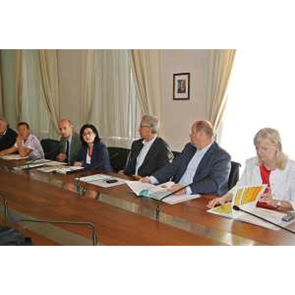 Sara Vito (Assessore regionale Ambiente) alla presentazione del "Dossier sulla gestione dei RAEE-Rifiuti da Apparecchiature Elettriche ed Elettroniche in FVG - Anno 2012". (Trieste 22/07/13)
