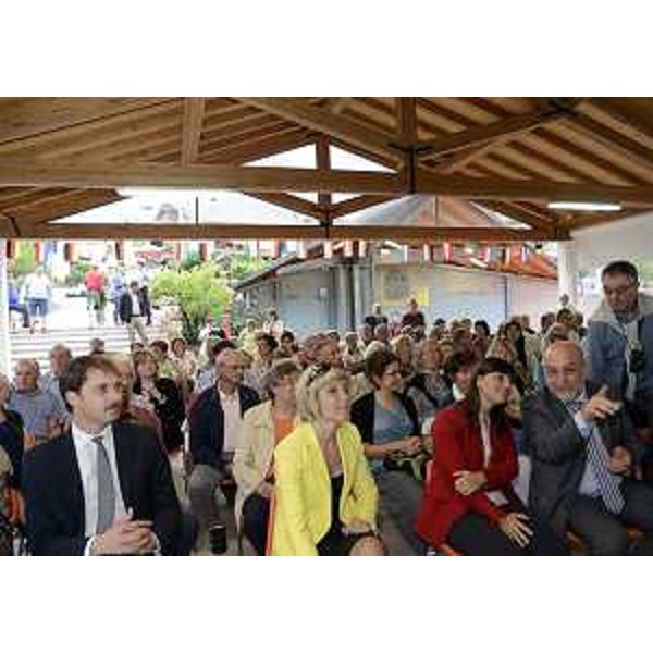 C.Shaurli (Consigliere regionale), T.Komel (Ministro Sloveni d'Oltreconfine e nel Mondo), D.Serracchiani (Presidente Friuli Venezia Giulia) e G.Marchiol (Sindaco Lusevera) al Festival "Planet Bardo", nella struttura del Lemgo a Pradielis. [Lusevera (Bardo) 24/07/13]