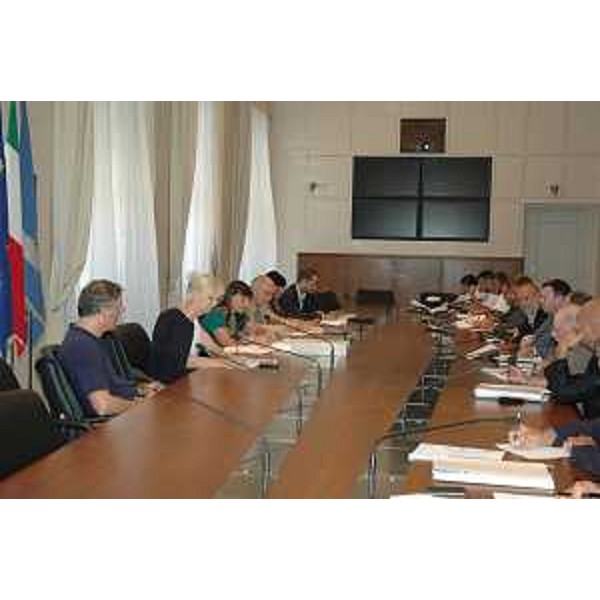 Tavolo sul porto di Monfalcone. (Trieste, 06/08/13)