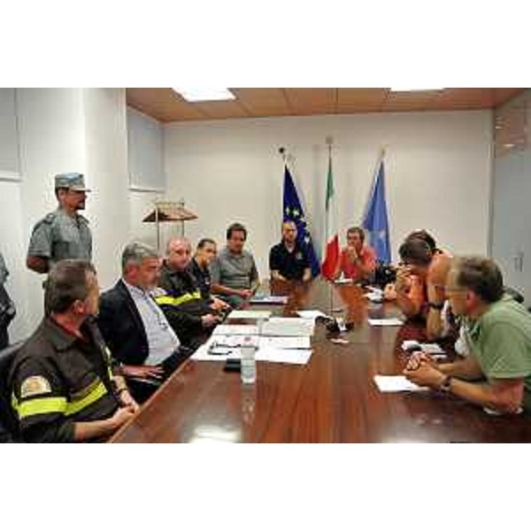 La conferenza stampa sugli incendi boschivi nel territorio dei Comuni di Chiusaforte e Pontebba. (Udine, 08/08/13)