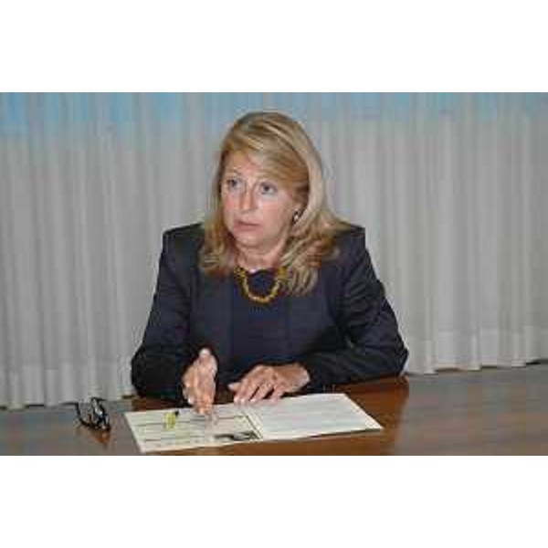 Maria Sandra Telesca (assessore regionale Salute e Politiche sociali) durante la conferenza stampa sul bilancio dei primi 100 giorni di attività della Giunta regionale. (Udine, 20/08/13)