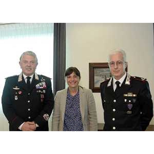Flavio Garello (Generale, comandante Legione Carabinieri Friuli Venezia Giulia), Debora Serracchiani (Presidente Friuli Venezia Giulia) e Nedo Lavagi (Generale, vicecomandante Comando interregionale Carabinieri "Vittorio Veneto"). (Udine 23/08/13)