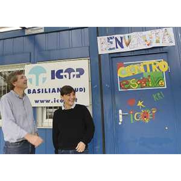 Piero Petrucco (Titolare ICOP) accoglie Debora Serracchiani (Presidente Friuli Venezia Giulia) in visita al centro vacanze estivo per i figli dei dipendenti dell'impresa di costruzioni ICOP. (Basiliano 26/08/13)