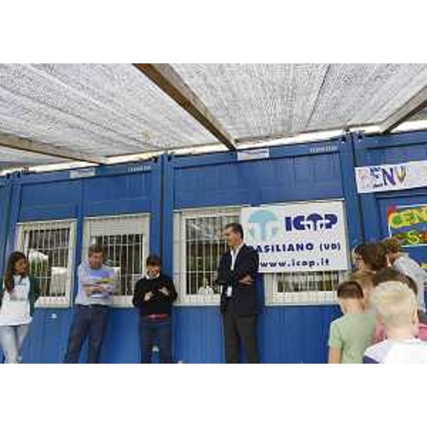 Piero Petrucco (Titolare ICOP), Debora Serracchiani (Presidente Friuli Venezia Giulia) e Roberto Micelli (Sindaco Basiliano) al centro vacanze estivo per i figli dei dipendenti dell'impresa di costruzioni ICOP. (Basiliano 26/08/13)