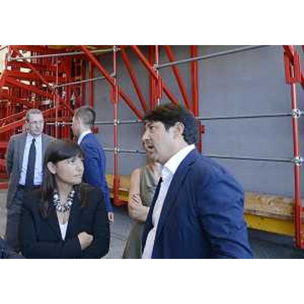 Debora Serracchiani (Presidente Friuli Venezia Giulia) e Dario Roustayan (Amministratore delegato Pilosio S.p.A.). (Feletto Umberto 02/09/13)