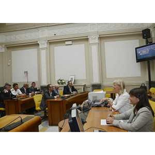 Silvia Altran (Sindaco Monfalcone) e Debora Serracchiani (Presidente Friuli Venezia Giulia) in conferenza stampa sulla partecipazione del Porto di Monfalcone al "Transport trends & economics" di Ginevra. (Monfalcone 09/09/13)