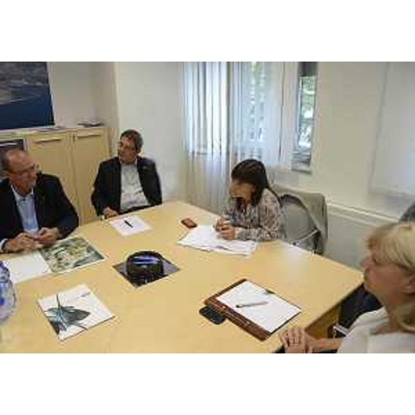 Debora Serracchiani (Presidente Friuli Venezia Giulia) incontra i responsabili e i rappresentanti dei principali soci del CSIM-Consorzio per lo Sviluppo Industriale del Comune di Monfalcone. (Monfalcone 09/09/13)