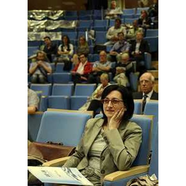 Sara Vito (Assessore regionale Ambiente) al convegno "Sostenibilità ambientale per l'uso della risorsa idrica: metodi innovativi di gestione delle reti degli acquedotti e di protezione degli acquiferi" (Interreg IV Italia-Austria 2007-2013). (Udine 11/09/13)