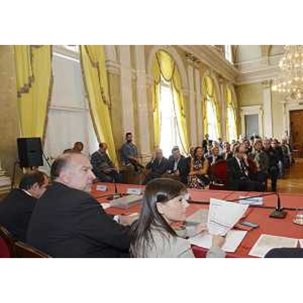 Roberto Cosolini (Sindaco Trieste) e Debora Serracchiani (Presidente Friuli Venezia Giulia) alla presentazione delle tappe in Friuli Venezia Giulia del Giro d'Italia 2014, nella sede della Regione FVG. (Trieste 13/09/13)
