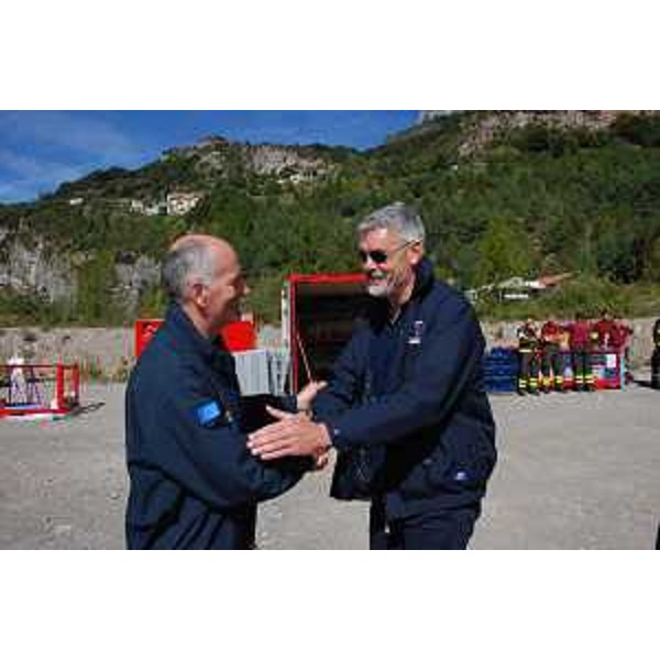 Franco Gabrielli (Capo Dipartimento Protezione civile nazionale) e Paolo Panontin (Assessore regionale Protezione civile) durante la giornata di esercitazione voluta dalla Regione Veneto in occasione del cinquantennale della tragedia del Vajont. (14/09/13)
