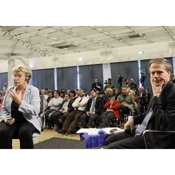 Viviane Reding (Vicepresidente Commissione europea) ed Enzo Moavero Milanesi (Ministro Affari europei) al confronto sull'Anno europeo dei cittadini 2013, dedicato ai diritti conferiti dalla cittadinanza dell'UE, alla Stazione Marittima. (Trieste 16/09/13)