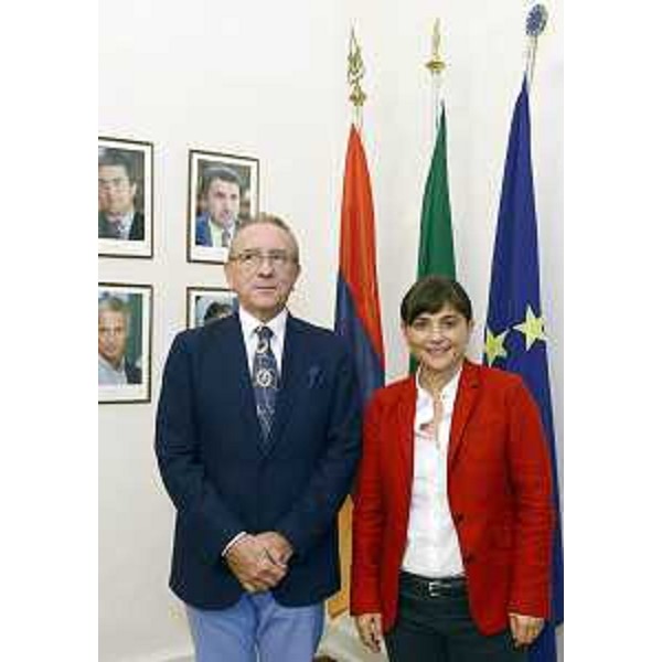 Bruno Scapini (Ambasciatore d'Italia in Armenia) e Debora Serracchiani (Presidente Friuli Venezia Giulia) nella sede della Regione FVG. (Trieste 16/09/13)