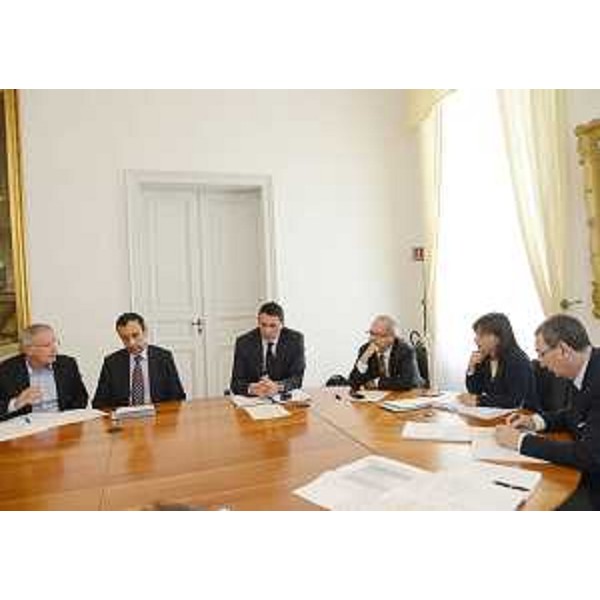 Debora Serracchiani (Presidente Friuli Venezia Giulia) e Sergio Bolzonello (Vicepresidente FVG e assessore regionale Attività produttive), con Michelangelo Agrusti (Presidente Unione Industriali Pordenone), incontrano i vertici dell'Ideal Standard. (Trieste 19/09/13)