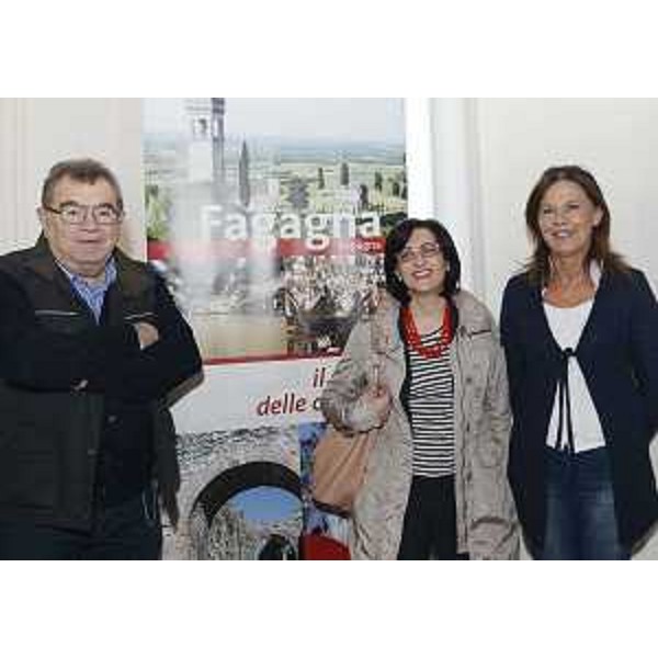 Aldo Burelli (Sindaco Fagagna), Sara Vito (Assessore regionale Ambiente) e Teresa Totis (Assessore comunale Ambiente) all'apertura del convegno "Natura e turismo: conflitto o sinergia?", organizzato da Comune e Associazione "Amici dell'Oasi dei Quadris". (Fagagna 21/09/13)