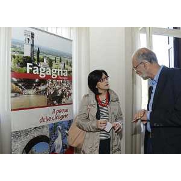 Sara Vito (Assessore regionale Ambiente) all'apertura del convegno "Natura e turismo: conflitto o sinergia?", organizzato da Comune e Associazione "Amici dell'Oasi dei Quadris". (Fagagna 21/09/13)