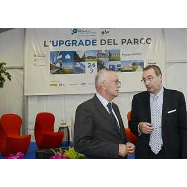 Lionello D'Agostini (Presidente Fondazione CRUP) e Sergio Bolzonello (Vicepresidente FVG e assessore regionale Attività produttive, Commercio, cooperazione, Risorse agricole e forestali) all'inaugurazione di nuovi edifici nel Parco scientifico e tecnologico Luigi Danieli. (Udine 24/09/13)