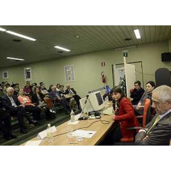 Debora Serracchiani (Presidente Friuli Venezia Giulia) e Gianpietro Benedetti (Presidente Gruppo Danieli) all'ISIS Solari. (Tolmezzo 27/09/13)