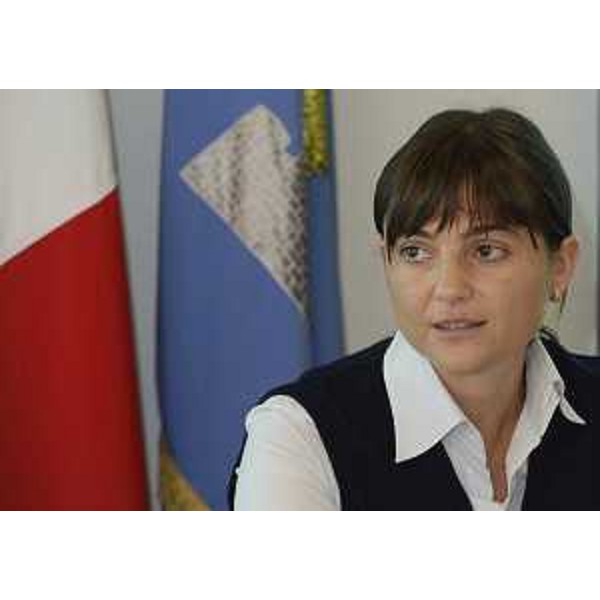Debora Serracchiani (Presidente Friuli Venezia Giulia) presiede la riunione della Giunta regionale. (Udine 04/10/13)
