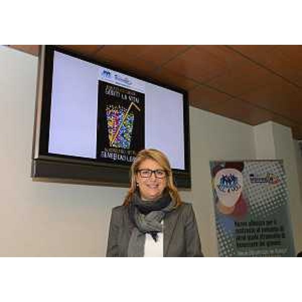 Maria Sandra Telesca (Assessore regionale Salute, Politiche sociali e Famiglia) alla presentazione dei risultati del Progetto Interreg IV Italia/Austria "All 4 You - Nuove alleanze per il contrasto al consumo di alcol quale strumento di benessere dei giovani". (Udine 07/10/13)