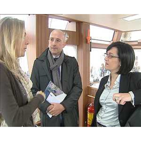 Sara Vito (Assessore regionale Ambiente ed Energia) a bordo di Ocean2 (costruita da OceanTeam e Labromare) in occasione della consegna di quattro imbarcazioni antinquinamento e prevenzione alla SIOT-Società Italiana Oleodotto Transalpino. (Trieste 10/10/13)