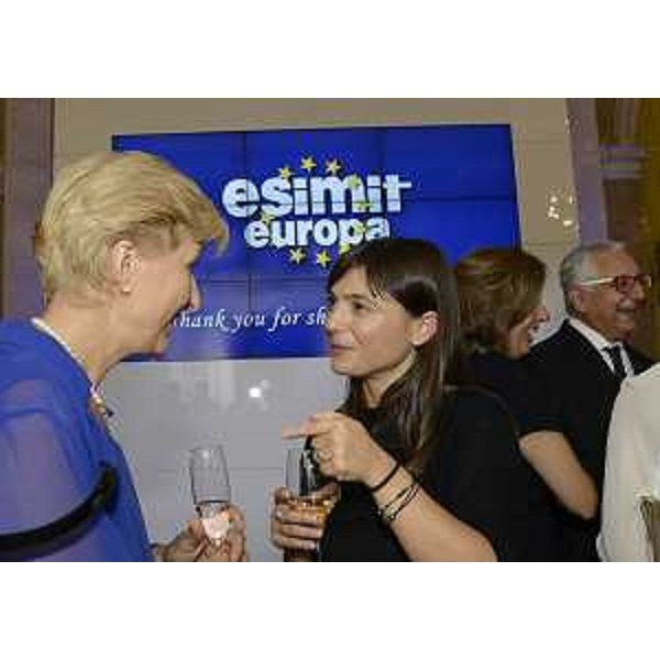 Anna Elisabeth Prinz (Ambasciatore di Germania in Slovenia) e Debora Serracchiani (Presidente Friuli Venezia Giulia) alla serata di presentazione di Esimit Europa 2, imbarcazione vincitrice delle ultime tre edizioni della Coppa d'Autunno "Barcolana". (Trieste 12/10/13)