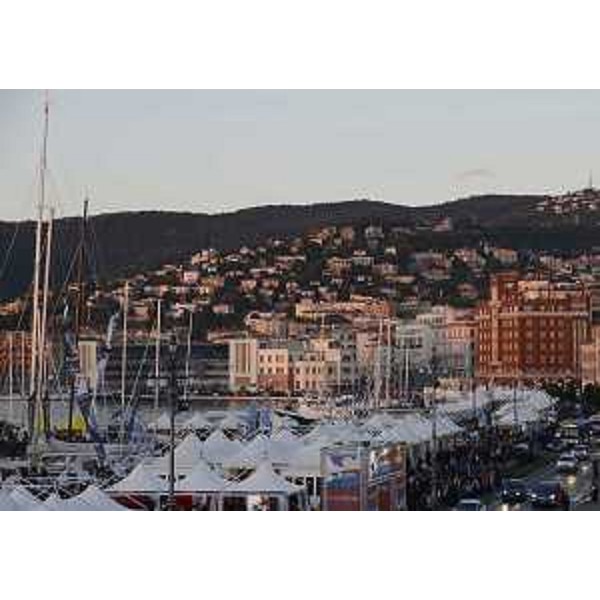 Villaggio Barcolana, sulle Rive. (Trieste 12/10/13)