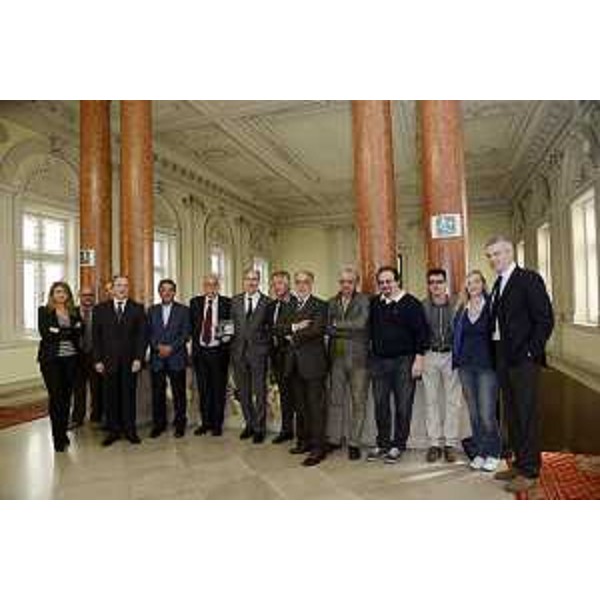 Gianni Torrenti (Assessore regionale Sport) con i vertici nazionali e locali della FIPAV-Federazione Italiana Pallavolo e i responsabili del Comitato organizzatore locale dei Mondiali femminili di Volley (Italia 23 settembre-12 ottobre 2014). (Trieste 14/10/13)