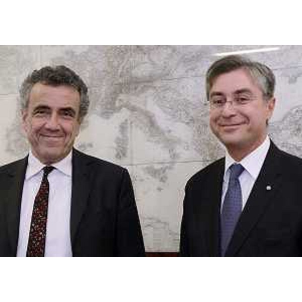 Fabrizio Barca (Direttore generale Ministero Economia e Finanze) e Francesco Peroni (Assessore regionale Finanze, Patrimonio, Coordinamento e Programmazione Politiche economiche e comunitarie). (Trieste 14/10/13)