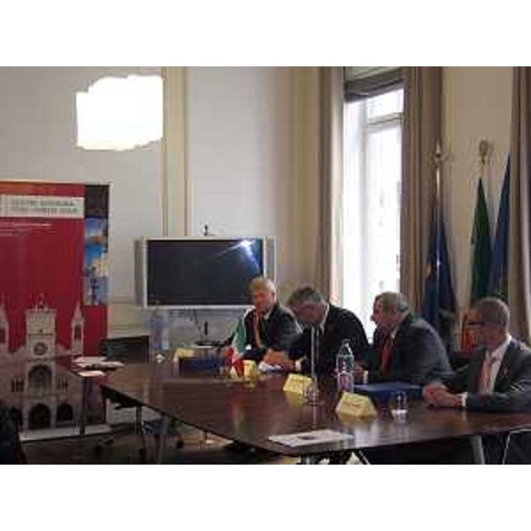 Felice Manarin (Sindaco Vajont), Paolo Panontin (Assessore Protezione civile FVG), Luciano Pezzin (Sindaco Erto e Casso) e Fabiano Filippin (Assessore Politiche ambientali Comune Vajont). (Bruxelles 17/10/13)