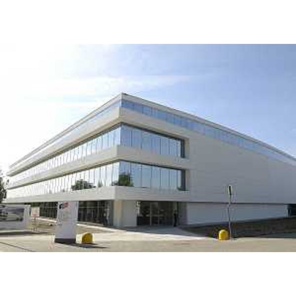 Il Centro di Ricerca e Sviluppo della Danieli nel giorno dell'inaugurazione. (Buttrio 19/10/13)