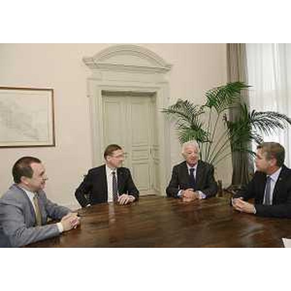 Ettore Rosato (Parlamentare), Enrico Samer (Console onorario di Turchia a Trieste), Hakki Akil (Ambasciatore Repubblica di Turchia in Italia) e Francesco Peroni (Assessore Programmazione politiche economiche e comunitarie FVG). (Trieste 21/10/13)
