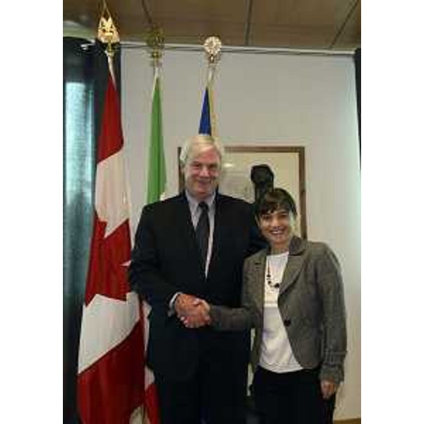 Peter McGovern (Ambasciatore del Canada in Italia) e Debora Serracchiani (Presidente Friuli Venezia Giulia). (Udine 25/10/13)