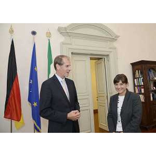 Reinhard Schaefers (Ambasciatore Repubblica Federale di Germania a Roma) e Debora Serracchiani (Presidente Friuli Venezia Giulia), nella sede della Regione FVG. (Trieste 31/10/13)