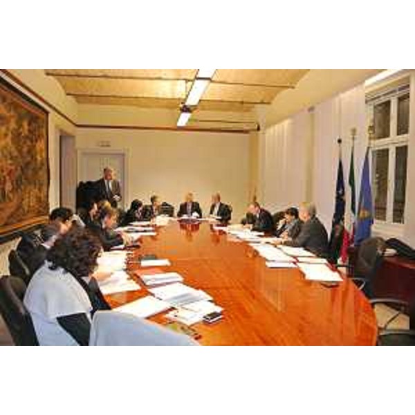 Riunione della Giunta regionale, presieduta da Debora Serracchiani (Presidente Friuli Venezia Giulia), per l'approvazione della bozza preliminare del disegno di legge della Finanziaria per il 2014, nella sede della Regione FVG. (Trieste 31/10/13)