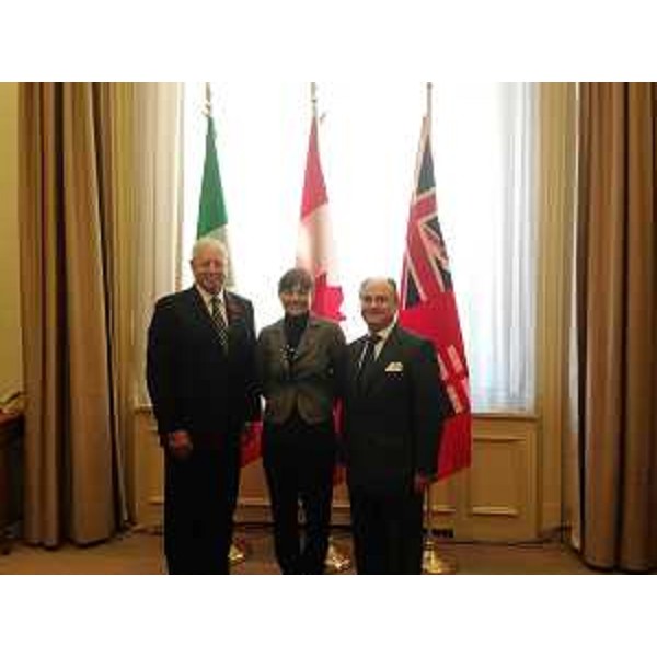 Mario Sergio (Ministro Affari municipali Ontario), Debora Serracchiani (Presidente Friuli Venezia Giulia) e Tullio Guma (Console generale d'Italia a Toronto). (Toronto 05/11/13)