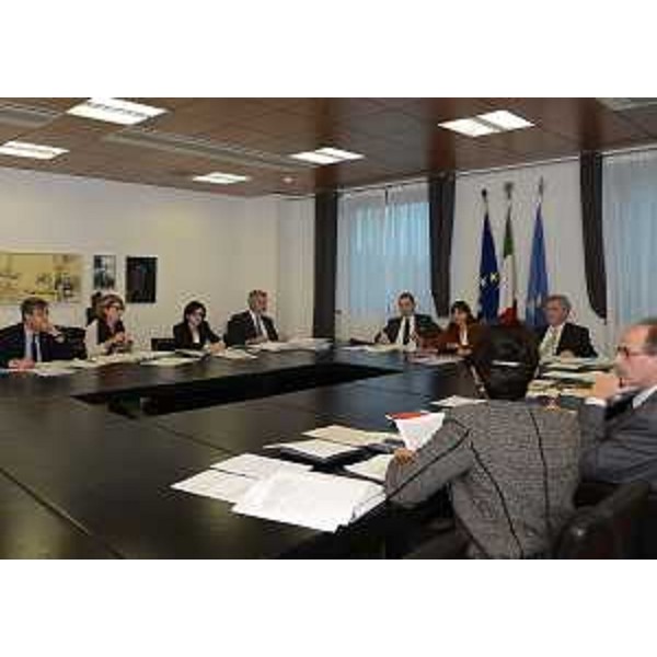 Riunione della Giunta regionale presieduta da Debora Serracchiani (Presidente Friuli Venezia Giulia). (Udine 08/11/13)