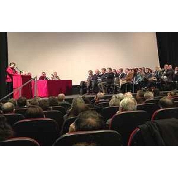 Debora Serracchiani (Presidente Friuli Venezia Giulia) interviene alla seduta del Consiglio comunale aperto, su "Pordenone alla riconquista del lavoro: strategie ed azioni di una comunità coesa", nell'Aula Magna del Centro Studi. (Pordenone 11/11/13)