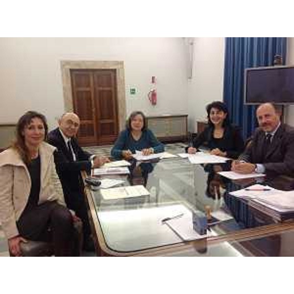 Chiara Bertolini (Direttore Servizio Tutela Paesaggio e Biodiversità Regione FVG), Giangiacomo Martines e Maddalena Ragni del MiBACT (Direttore regionale Beni culturali e paesaggistici FVG e direttore generale Paesaggio, Belle Arti, Architettura e Arte contemporanee), Mariagrazia Santoro (Assessore Pianificazione territoriale FVG) e Roberto Banchini (Servizio IV-Tutela e Qualità Paesaggio MiBACT). (Roma 12/11/13)