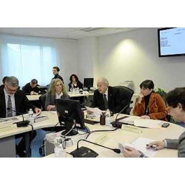 Ettore Romoli (Sindaco Gorizia, presidente CAL) e Debora Serracchiani (Presidente Friuli Venezia Giulia) durante la riunione del CAL-Consiglio delle Autonomie Locali. (Udine 14/11/13)