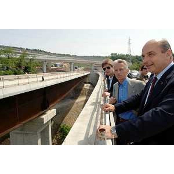 Riccardo Illy (Presidente della Regione Friuli Venezia Giulia) e Roberto Di Piazza (Sindaco di Trieste) durante il sopralluogo ai cantieri della grande viabilità triestina. (Trieste 21/05/07) 