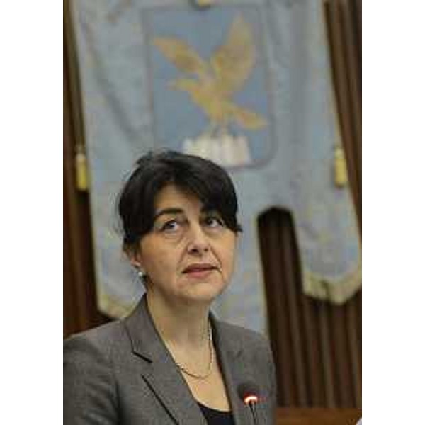 Mariagrazia Santoro (Assessore regionale Infrastrutture, Mobilità, Pianificazione territoriale, Lavori pubblici, Università) durante i lavori del Consiglio regionale del FVG. (Trieste 20/11/13)