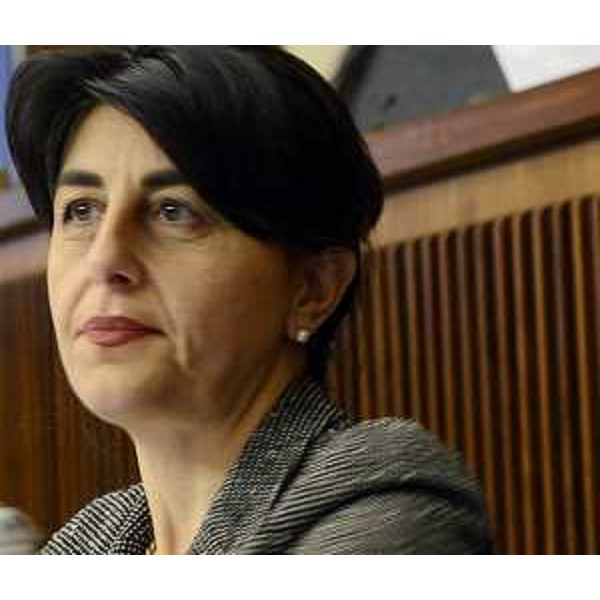 Mariagrazia Santoro (Assessore regionale Infrastrutture, Mobilità, Pianificazione territoriale, Lavori pubblici, Università) durante i lavori del Consiglio regionale del FVG. (Trieste 21/11/13)