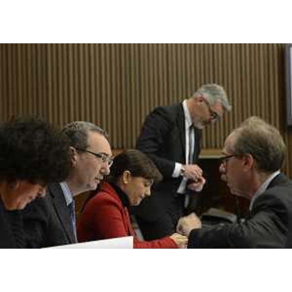 Serracchiani (Presidente Friuli Venezia Giulia) con gli assessori regionali Panariti (Lavoro), Bolzonello (Attività produttive), Panontin (Autonomie locali) e Torrenti (Cultura) durante i lavori del Consiglio regionale del FVG. (Trieste 22/11/13)