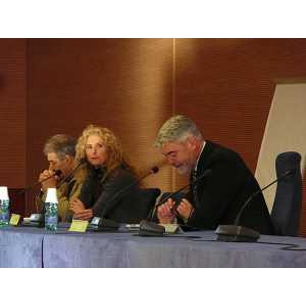 Luca Tamassia (Direttore generale Comune Sassuolo), Anna D'Angelo (Direttore servizio regionale Organizzazione, Formazione e Relazioni sindacali di Comparto) e Paolo Panontin (Assessore regionale Funzione pubblica, Autonomie locali, Coordinamento Riforme) - Udine 27/11/2013