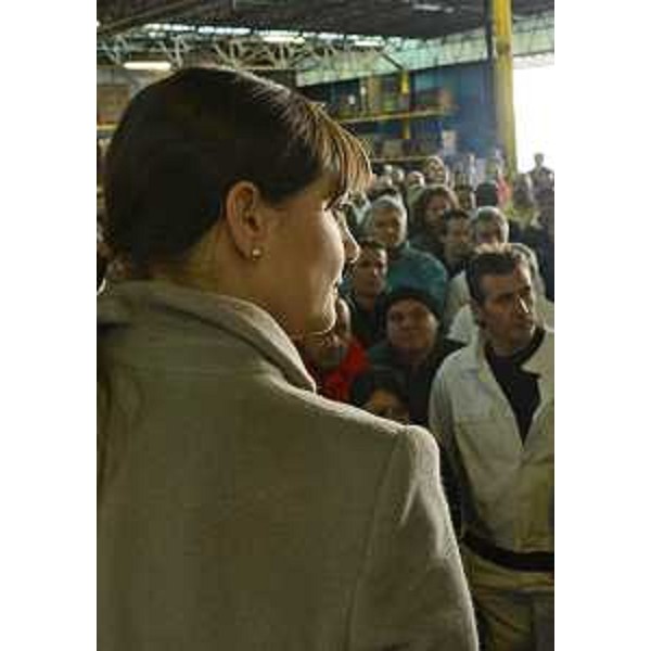 Debora Serracchiani (Presidente Friuli Venezia Giulia) incontra i lavoratori dello stabilimento dell'Ideal Standard - Orcenico di Zoppola (PN) 04/12/2013