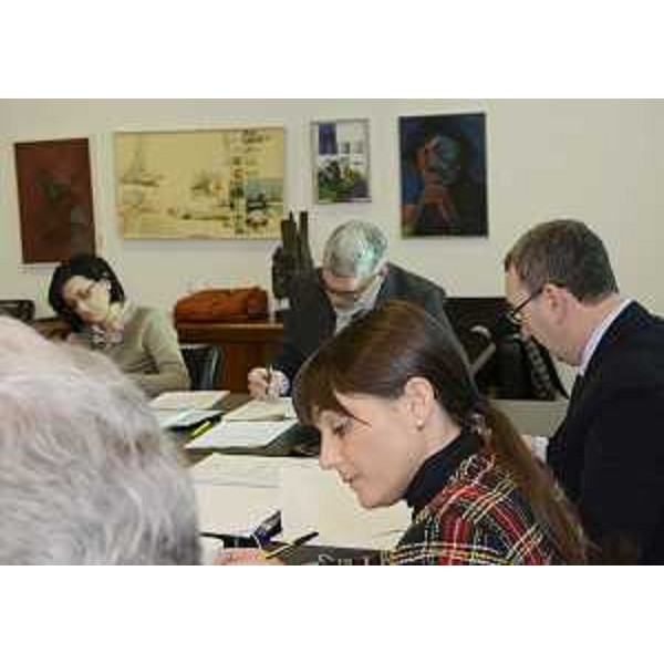 Debora Serracchiani (Presidente Friuli Venezia Giulia) presiede la riunione della Giunta regionale - Udine 06/12/2013