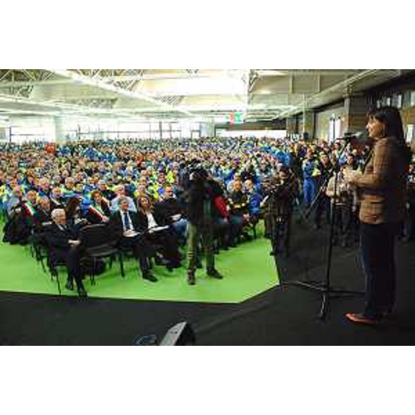 Debora Serracchiani (Presidente Friuli Venezia Giulia) interviene alla XVI Giornata del Volontario di Protezione civile - Udine 07/12/2013
