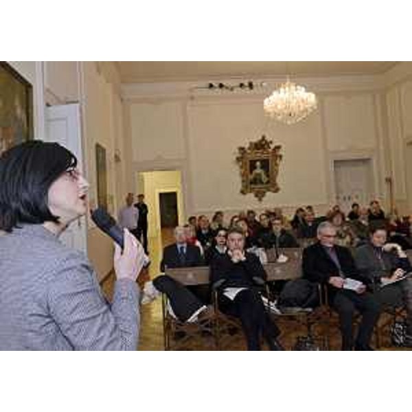Sara Vito (Assessore regionale Ambiente) interviene alla presentazione del documentario "Le voci della pioggia", a Palazzo Attems Petzenstein - Gorizia 09/12/2013